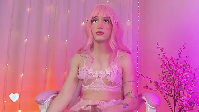 Snapshot of rosseblondee chatting on 10/17/25, 12:25 rosseblondee online show from 10/17/25, 12:25