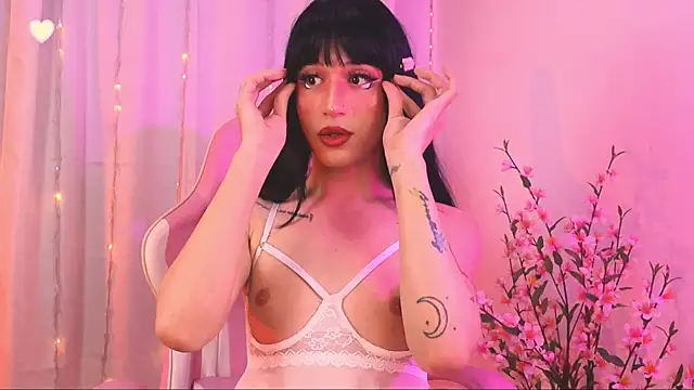 Snapshot of rosseblondee chatting on 12/03/25, 10:52 rosseblondee online show from 12/03/25, 10:52