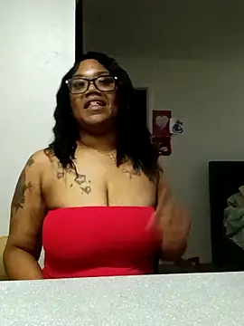 Snapshot of Teila21 chatting on 04/20/26, 12:46 Teila21 online show from 04/20/26, 12:46