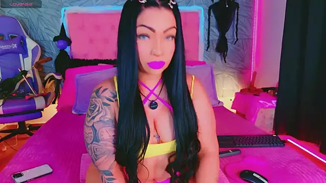 macasweet online show from 10/28/25, 09:06