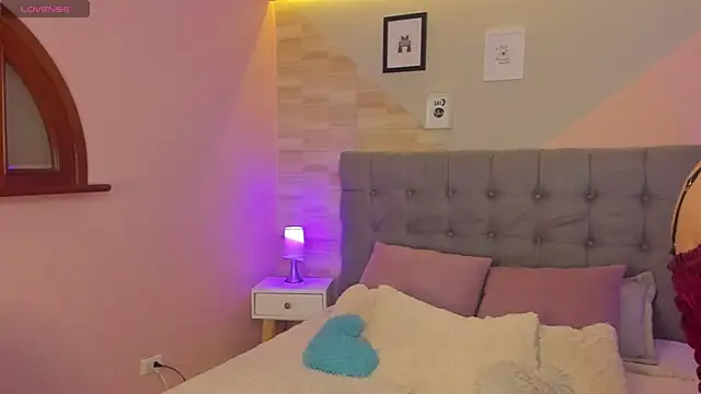  Abril W online show from 02/13/25, 05:37