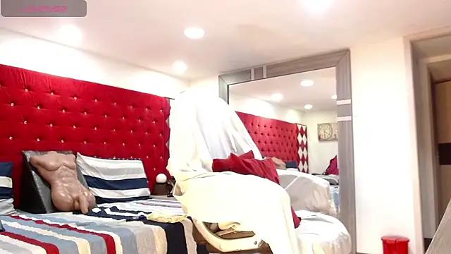 TamyJhonson online show from 04/09/26, 12:54