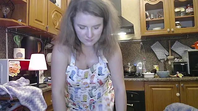 Snapshot of LizaCakes chatting on 02/24/25, 05:53 LizaCakes online show from 02/24/25, 05:53