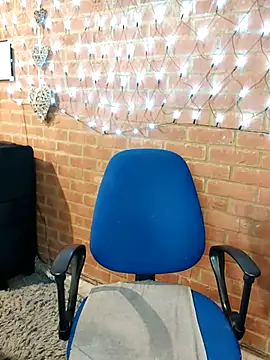 Lilybanx online show from 02/16/25, 09:05