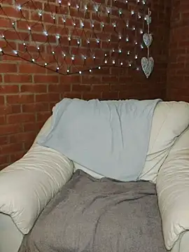 Lilybanx online show from 05/02/26, 04:17