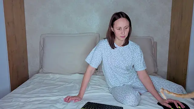 sweeetgirls2021 online show from 02/07/26, 03:05