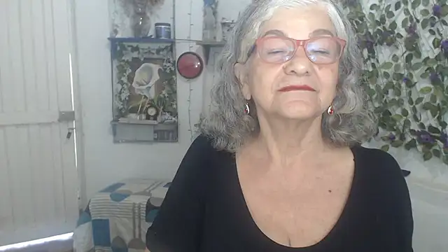 FunnyGrandma online show from 03/09/26, 03:16
