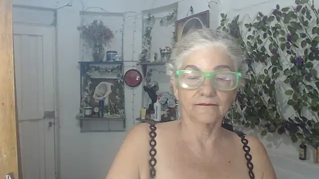 FunnyGrandma online show from 07/11/26, 11:39