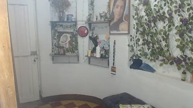 FunnyGrandma online show from 07/16/26, 12:38