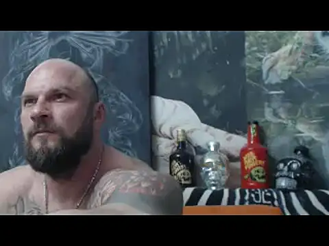 Snapshot of viking_30 chatting on 05/12/26, 06:38 viking 30 online show from 05/12/26, 06:38