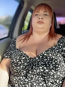 Snapshot of Model9798 chatting on 06/18/26, 06:13 Model9798 online show from 06/18/26, 06:13