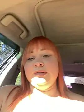 Snapshot of Model9798 chatting on 06/19/26, 05:45 Model9798 online show from 06/19/26, 05:45