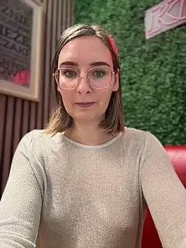 The Snowwhitee online show from 12/20/24, 07:17