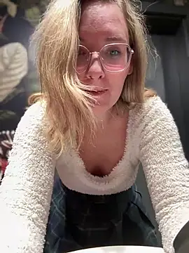 The Snowwhitee online show from 03/15/25, 09:05