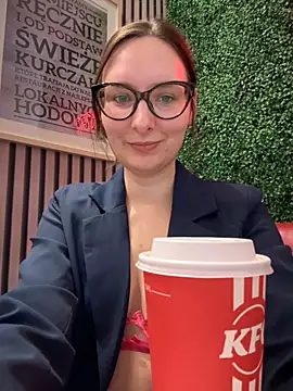 The Snowwhitee online show from 11/06/25, 09:21