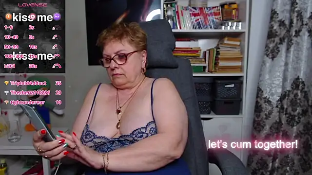 Mella4you online show from 03/18/25, 05:10