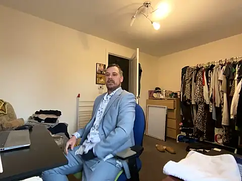 Kramer023 online show from 02/07/25, 11:56