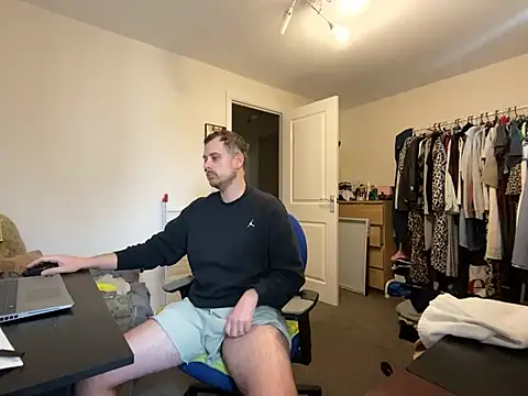 Kramer023 online show from 02/17/25, 01:53