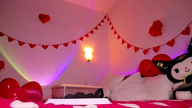 LizaLoveness online show from 02/15/25, 04:14