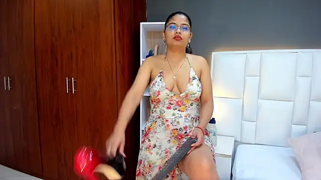 yeral2017 online show from 09/10/25, 02:17