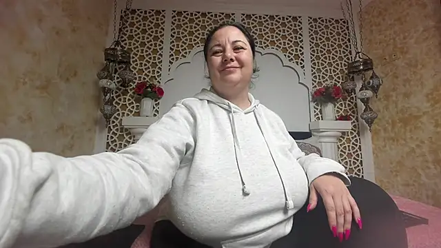 AleshaArabian online show from 02/18/26, 05:36