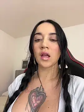 EmmyEvans1 online show from 03/05/25, 07:27