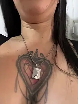 EmmyEvans1 online show from 03/22/25, 09:10