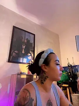 EmmyEvans1 online show from 01/13/26, 01:27