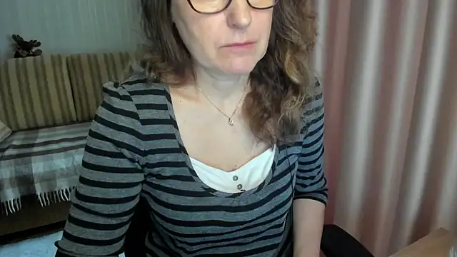 lauraoven online show from 03/19/26, 07:23