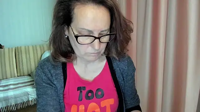 lauraoven online show from 05/15/26, 07:59