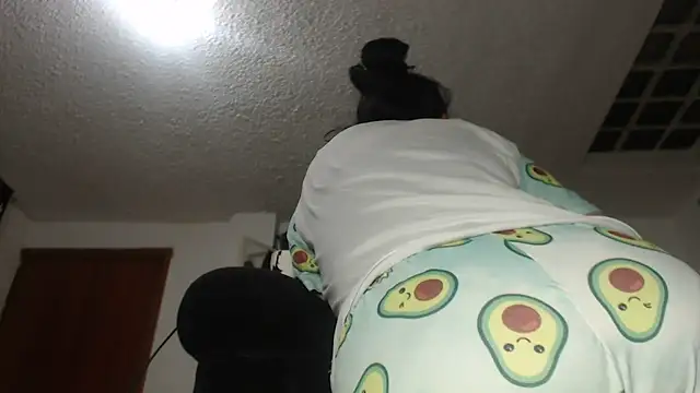 prettyangelsquirt online show from 02/22/25, 08:20