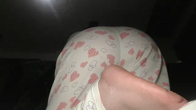 prettyangelsquirt online show from 11/15/25, 01:29