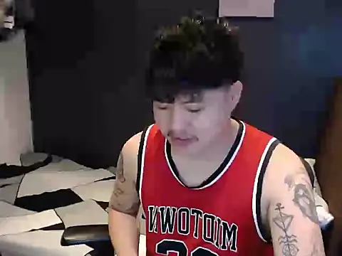 ASIANken911 online show from 11/19/25, 02:28