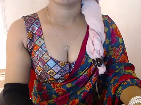 Open Heart Lennon online show from 02/20/25, 04:50