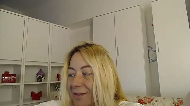 spell of love online show from 03/29/26, 03:56