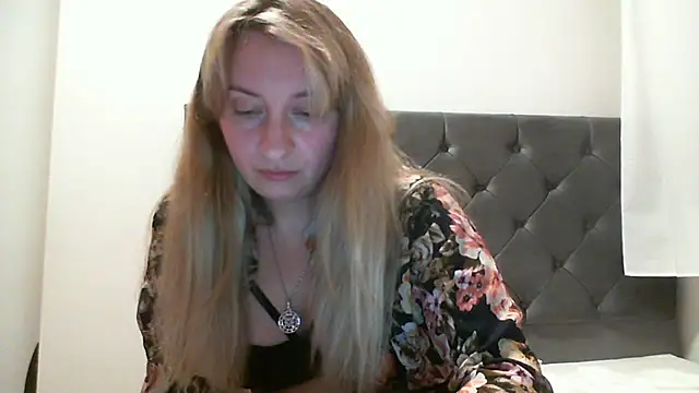 SusanCurt online show from 11/03/25, 07:59