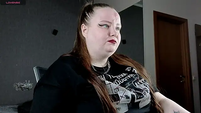 Snapshot of EMMA__CONNOR chatting on 09/15/25, 06:24 EMMA CONNOR online show from 09/15/25, 06:24