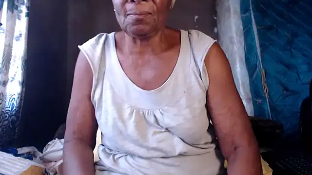 Snapshot of NaughtyGranny chatting on 05/10/26, 11:26 NaughtyGranny online show from 05/10/26, 11:26