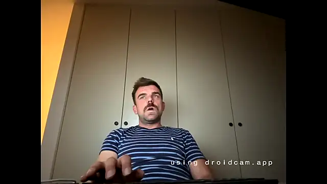 Snapshot of mrbigballs chatting on 09/17/25, 08:10 mrbigballs online show from 09/17/25, 08:10