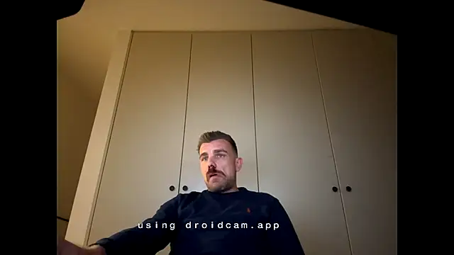 Snapshot of mrbigballs chatting on 09/25/25, 08:01 mrbigballs online show from 09/25/25, 08:01