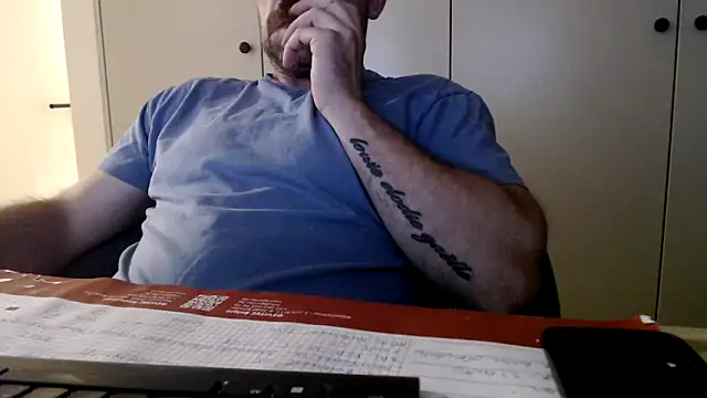 Snapshot of mrbigballs chatting on 06/03/26, 08:25 mrbigballs online show from 06/03/26, 08:25