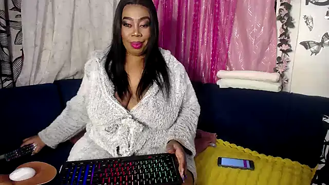 crystalbxx online show from 05/16/26, 04:28