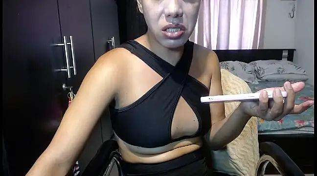 sensual nataliee online show from 02/04/25, 06:06