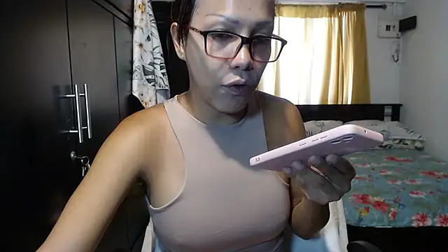 sensual nataliee online show from 02/17/25, 04:04