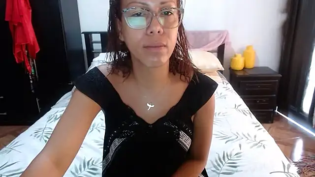 sensual nataliee online show from 10/08/25, 01:42