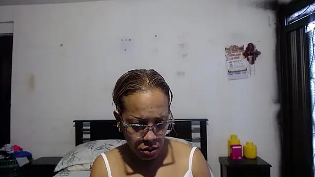 Snapshot of sensual_nataliee chatting on 03/03/26, 02:12 sensual nataliee online show from 03/03/26, 02:12