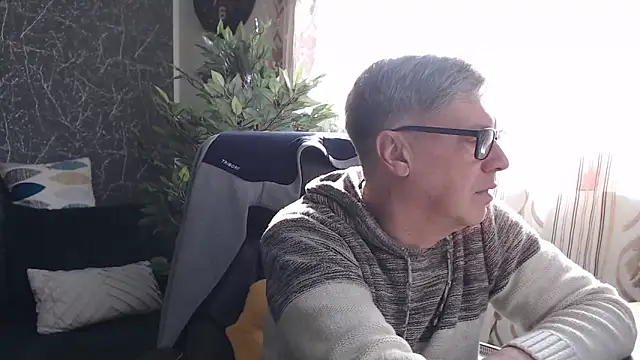 RobertStripX online show from 03/05/26, 07:37