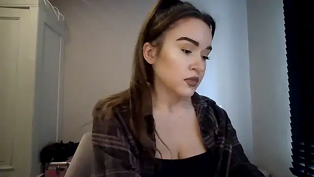 avajade online show from 12/15/25, 09:46