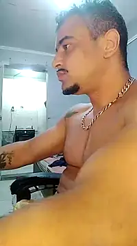 Fadinha-e-Raro online show from 02/19/25, 02:12