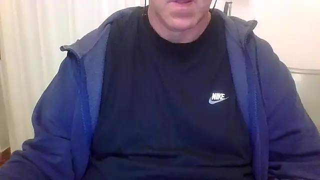 ANONIMO7735 online show from 10/31/25, 04:52